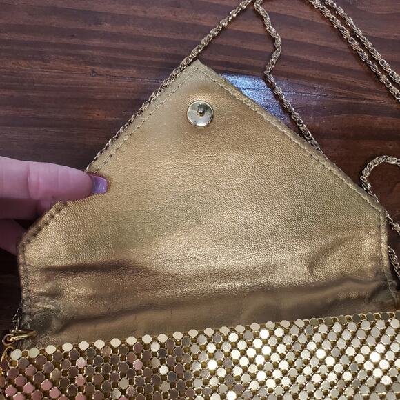 Vintage Gold Metal Mesh Shoulder Bag Chain Strap Flap Wedding Glam Holiday Party - Picture 6 of 12